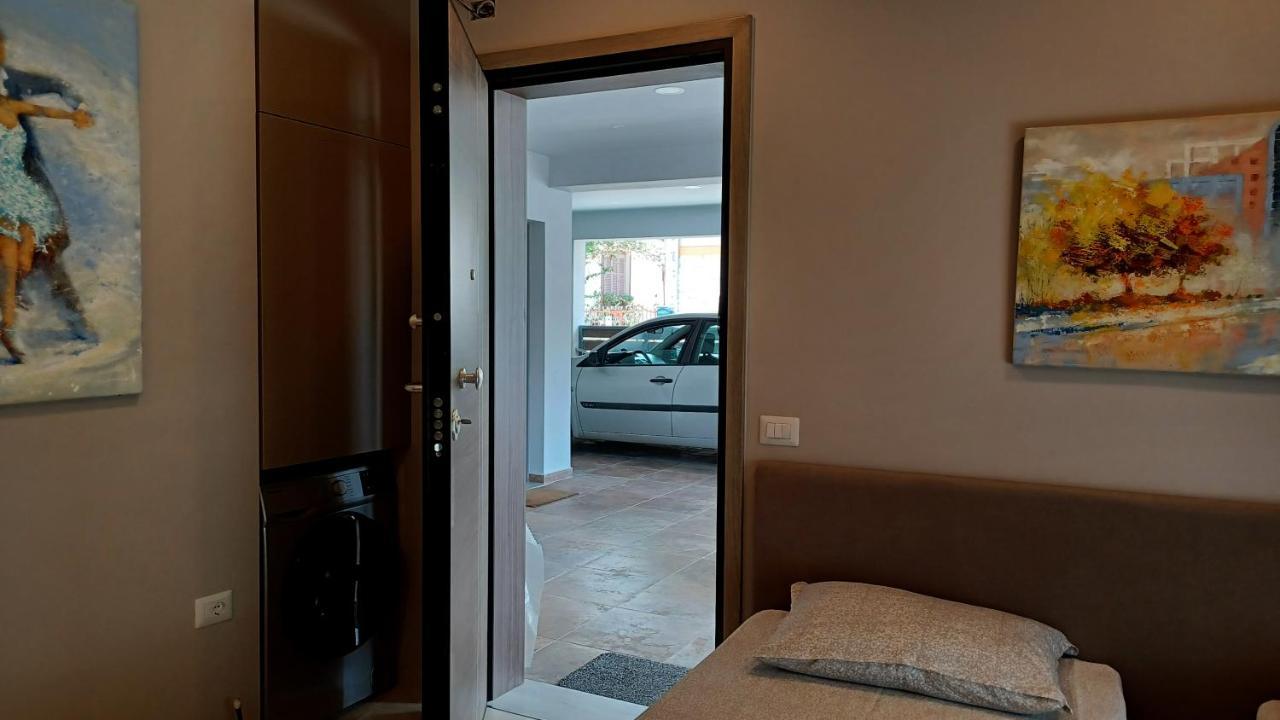 κομψό με δωρεάν πάρκινγκ Apartment *